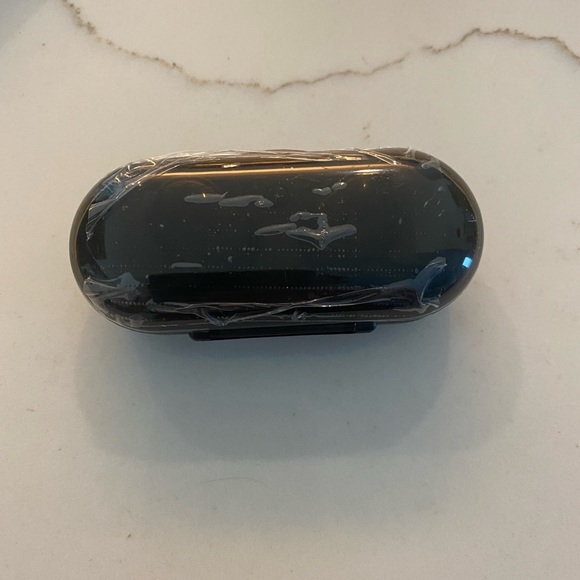 Y30 TWS Wireless Bluetooth 5.0 Earphone - Picture 5 of 6